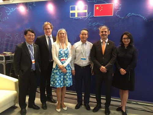 新華網(wǎng)采訪能源部長會議，赫茲曼被譽(yù)為&ldquo;中瑞合作典范&rdquo;